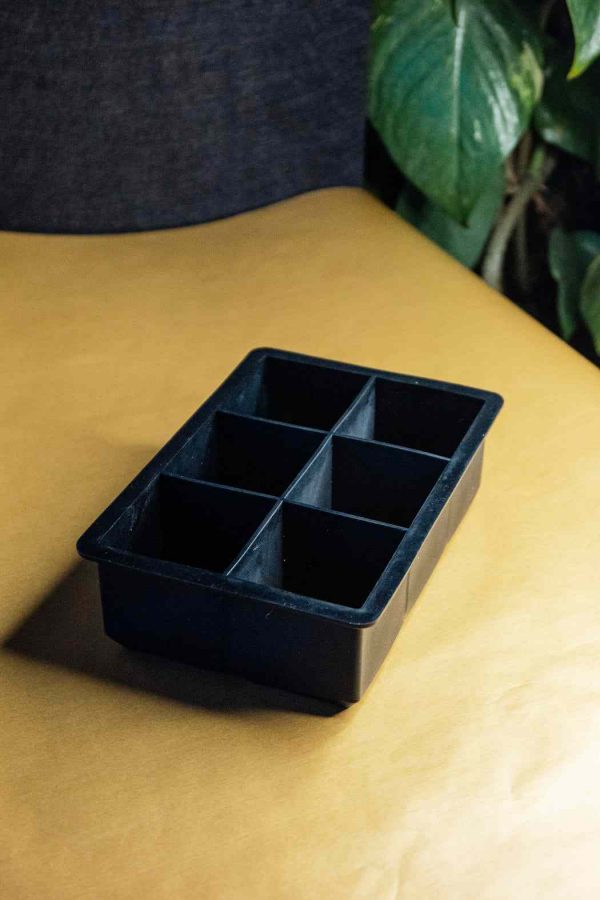 Bandeja de silicone para cubos de gelo: facilite o seu dia a dia! Produto de qualidade premium para venda online.