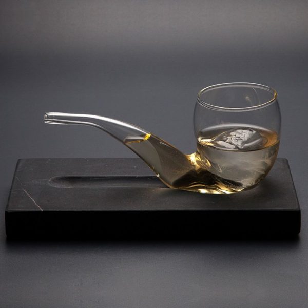 Copinho de cocktail em forma de cachimbo com suporte em mármore, capacidade de 10cl. Produto de alta qualidade à venda online.