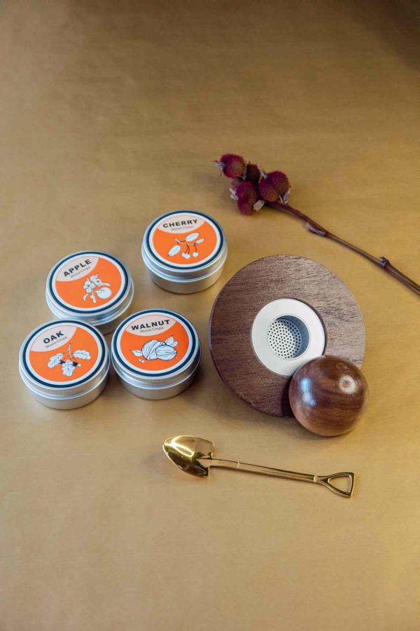 Delicioso kit de fumeiro para cocktail com lascas de madeira, ideal para sabores intensos e únicos - compre online agora!