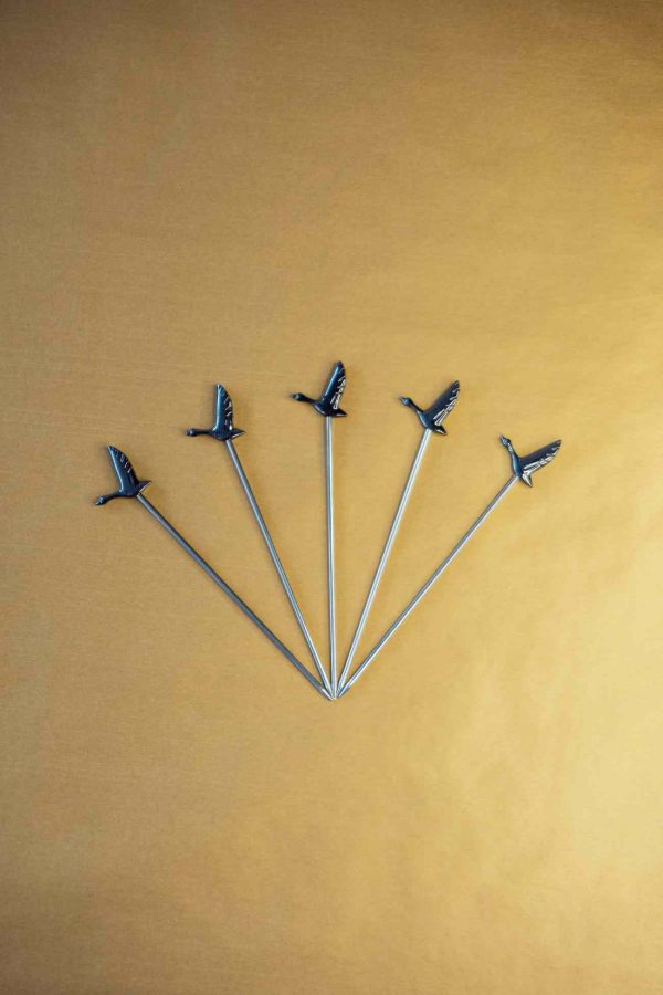 Palhetas de coquetéis Black Bird - Acessório premium para bebidas em festas e eventos. Compre online hoje mesmo!