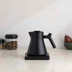 Experience next-level precision with the Grinder Commander C40 MK4 Nitro Blade in Racing Green - a top pick for coffee enthusiasts worldwide!