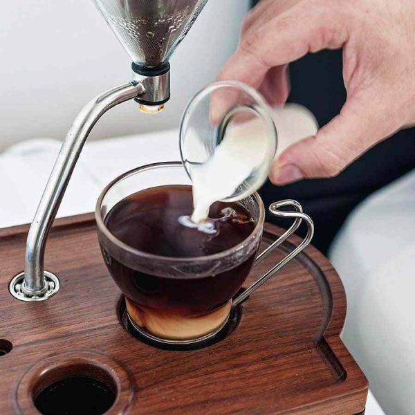 Experience rich aromas with CASO Coffee Taste & Style coffee maker with timer - the perfect blend of quality and convenience for coffee lovers!