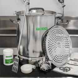 HARIO ELECTRIC GRINDER 100gr: Effortlessly grind coffee beans to perfection with this precise and durable electric grinder for the freshest brew.